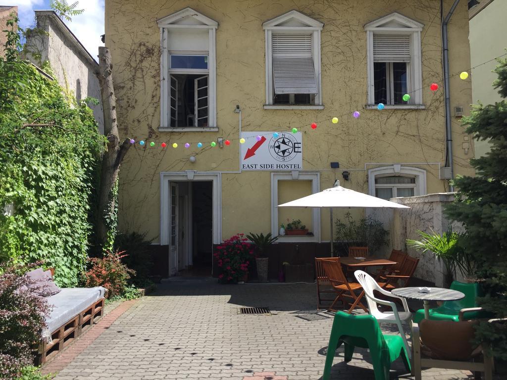 East Side Hostel Budapest Exterior photo