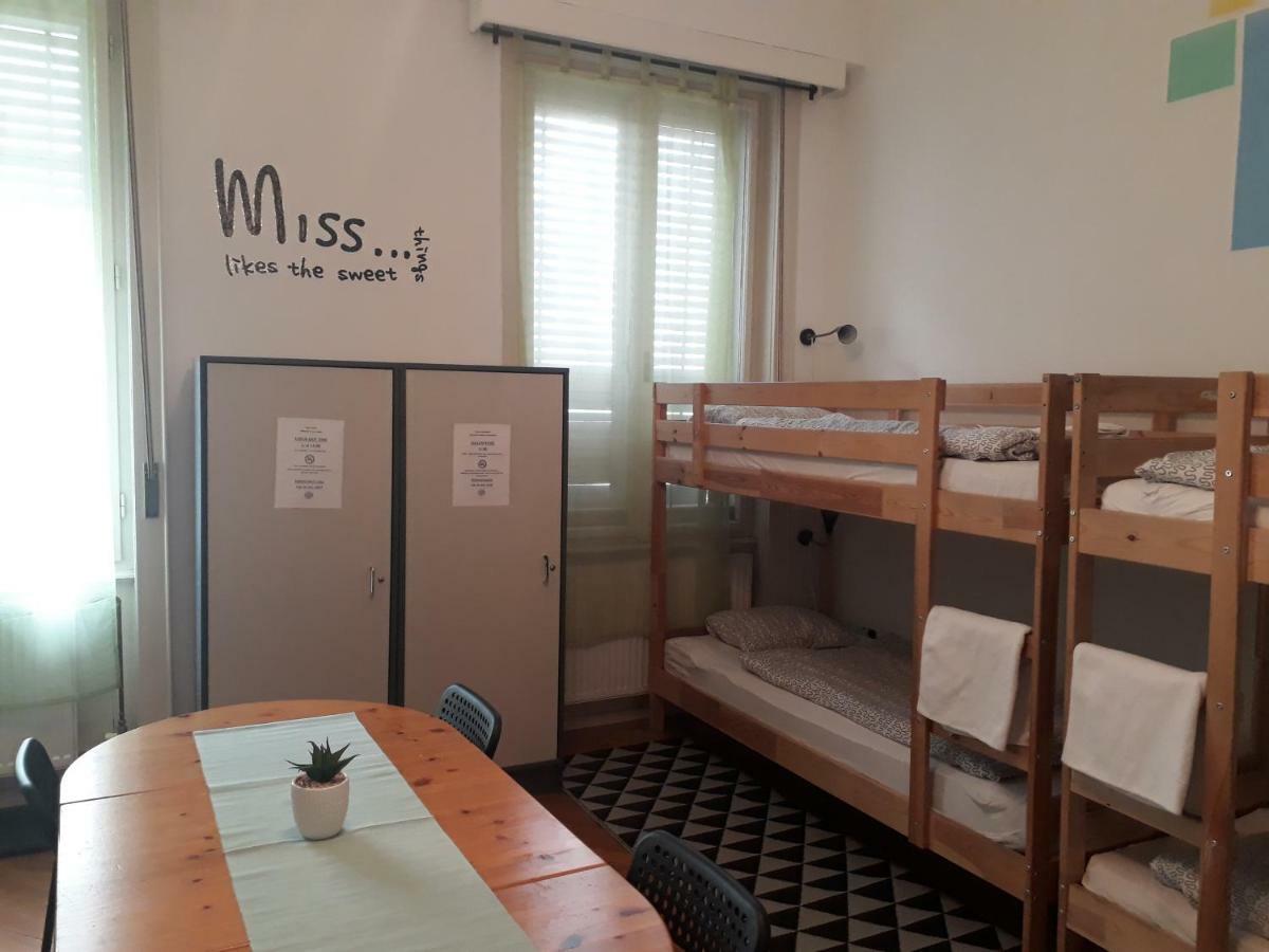 East Side Hostel Budapest Exterior photo