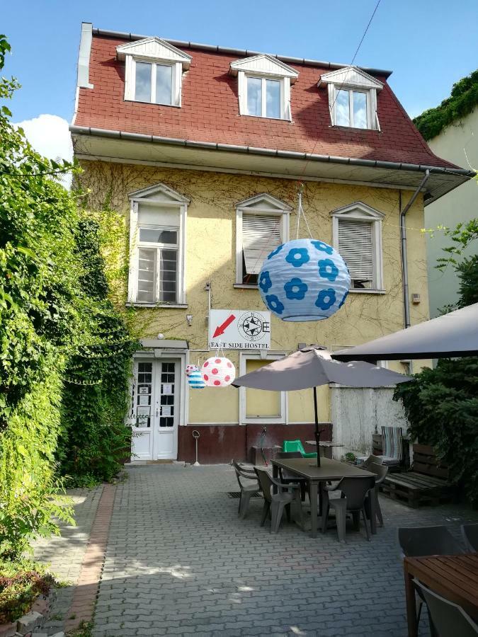 East Side Hostel Budapest Exterior photo